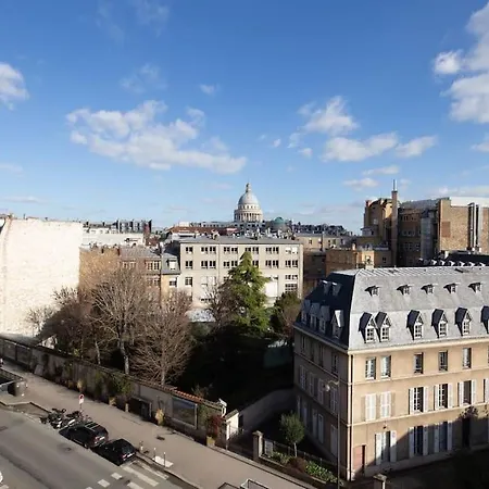 Le Pantheon Jo 2024. Apartment